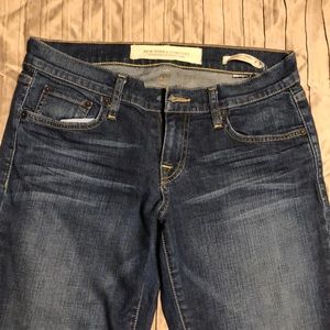 NEW YORK & COMPANY size 6 (28) jeans